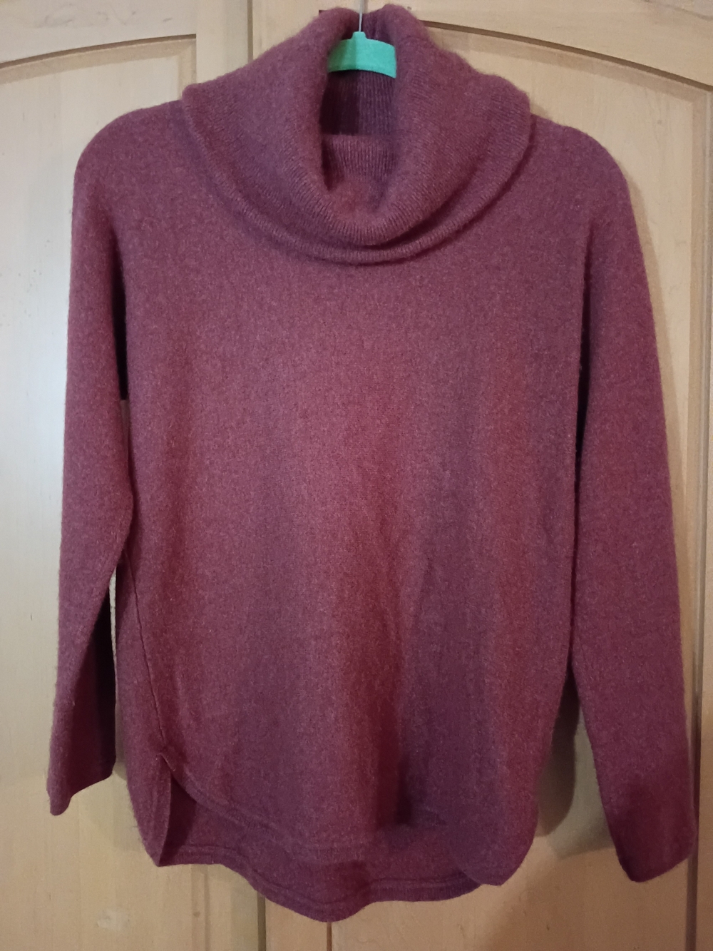 Max Studio Rose Cowl Neck Sweater 100% Cashmere